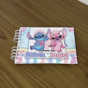 55- Livro de colorir Stitch e Angel